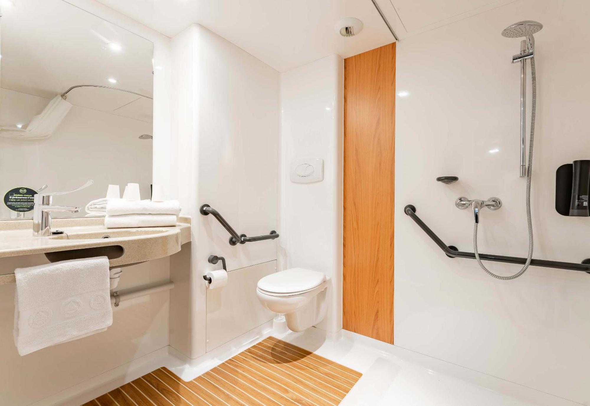 B&B Hotel Maubeuge-Louvroil Экстерьер фото