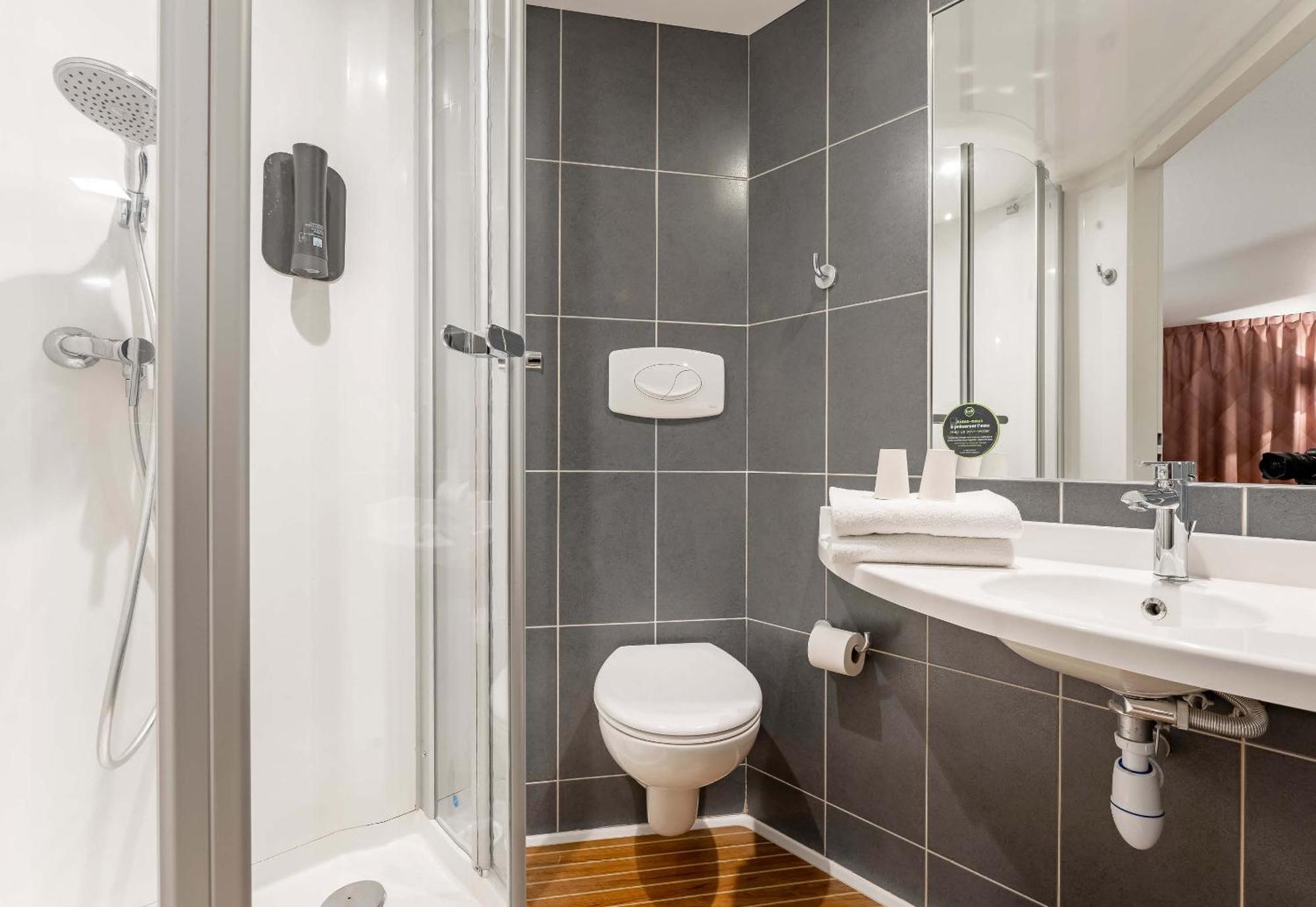 B&B Hotel Maubeuge-Louvroil Экстерьер фото